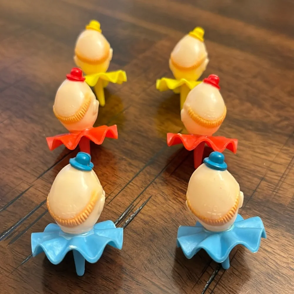 6 Wilton’s Vintage clown cake toppers